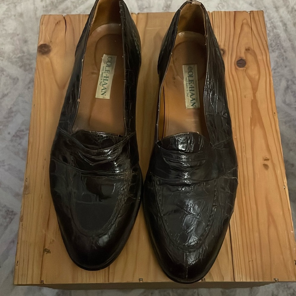 Cole Haan alligators dress shoes (men’s 8.5 caiman leather)